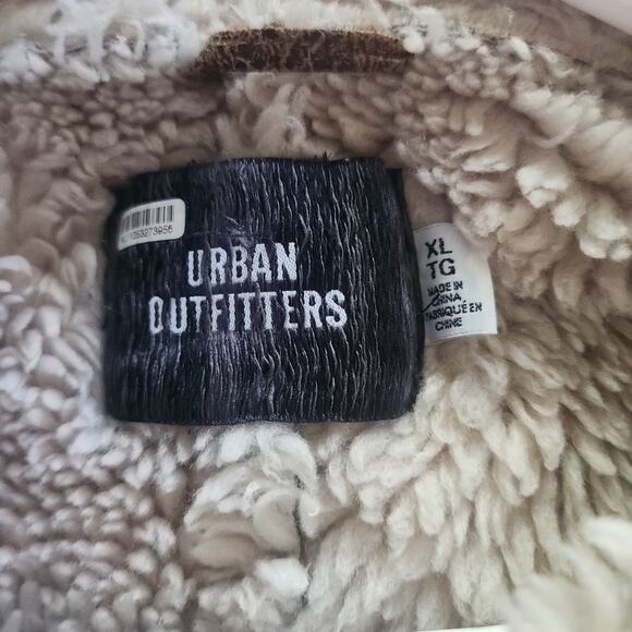 Urban Outfitters Brown Oversized Faux Suede Sherpa Lined Jacket Size XL - Picture 2 of 5